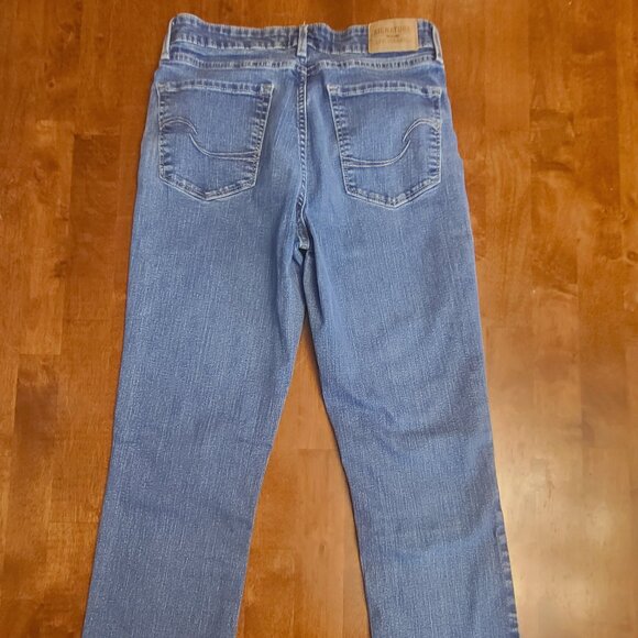 Levi’s Signature Gold ~ Sz 4S ~ Straight Leg Jeans Excellent / New Condition - Picture 5 of 9